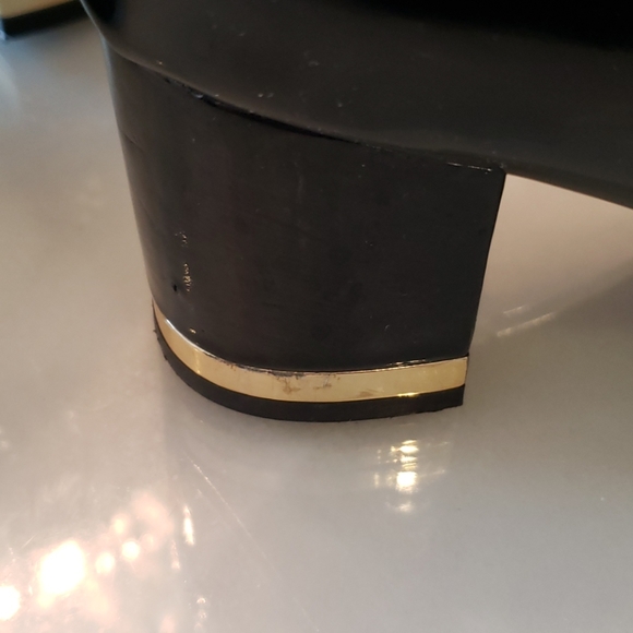 Patent leather booties - Picture 5 of 8